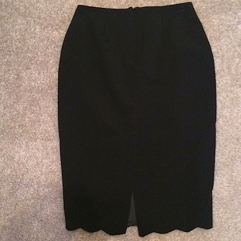 ASOS Scallop hem pencil skirt - Picture 4 of 5